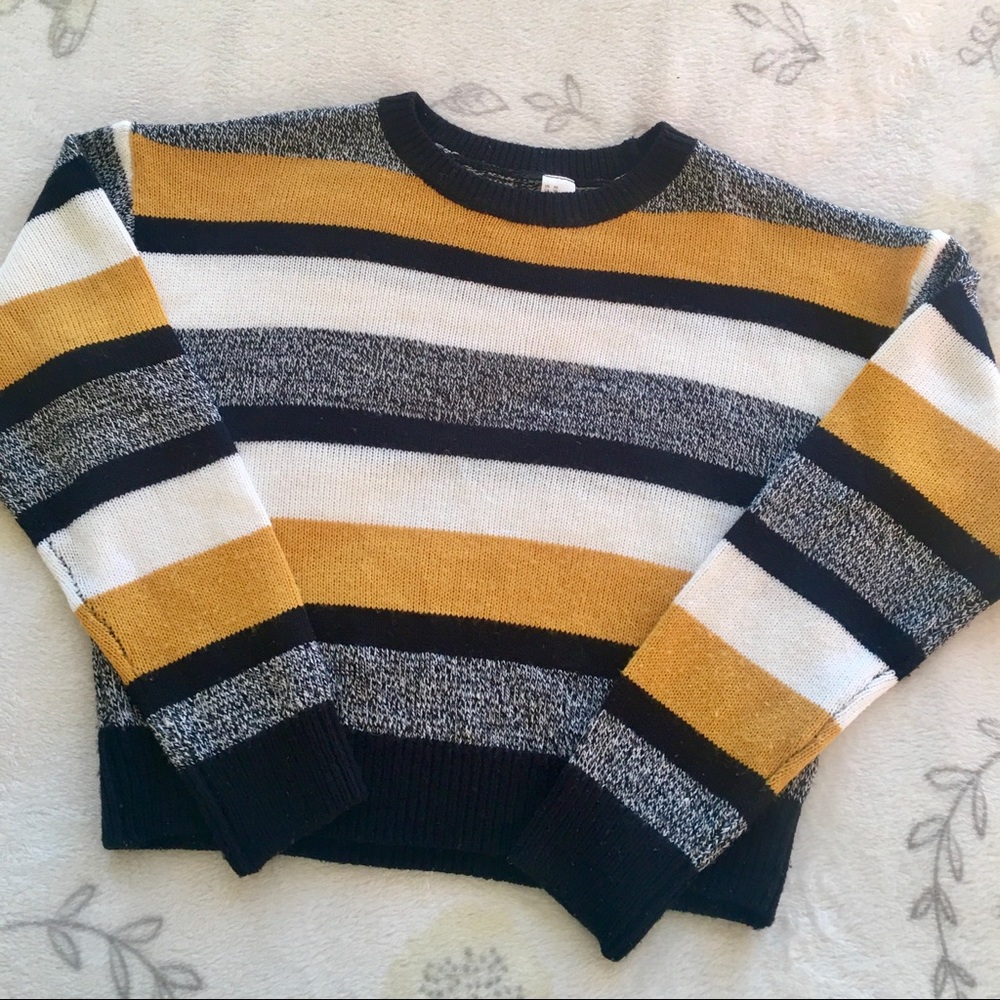 Teen girls fall sweater 🍁